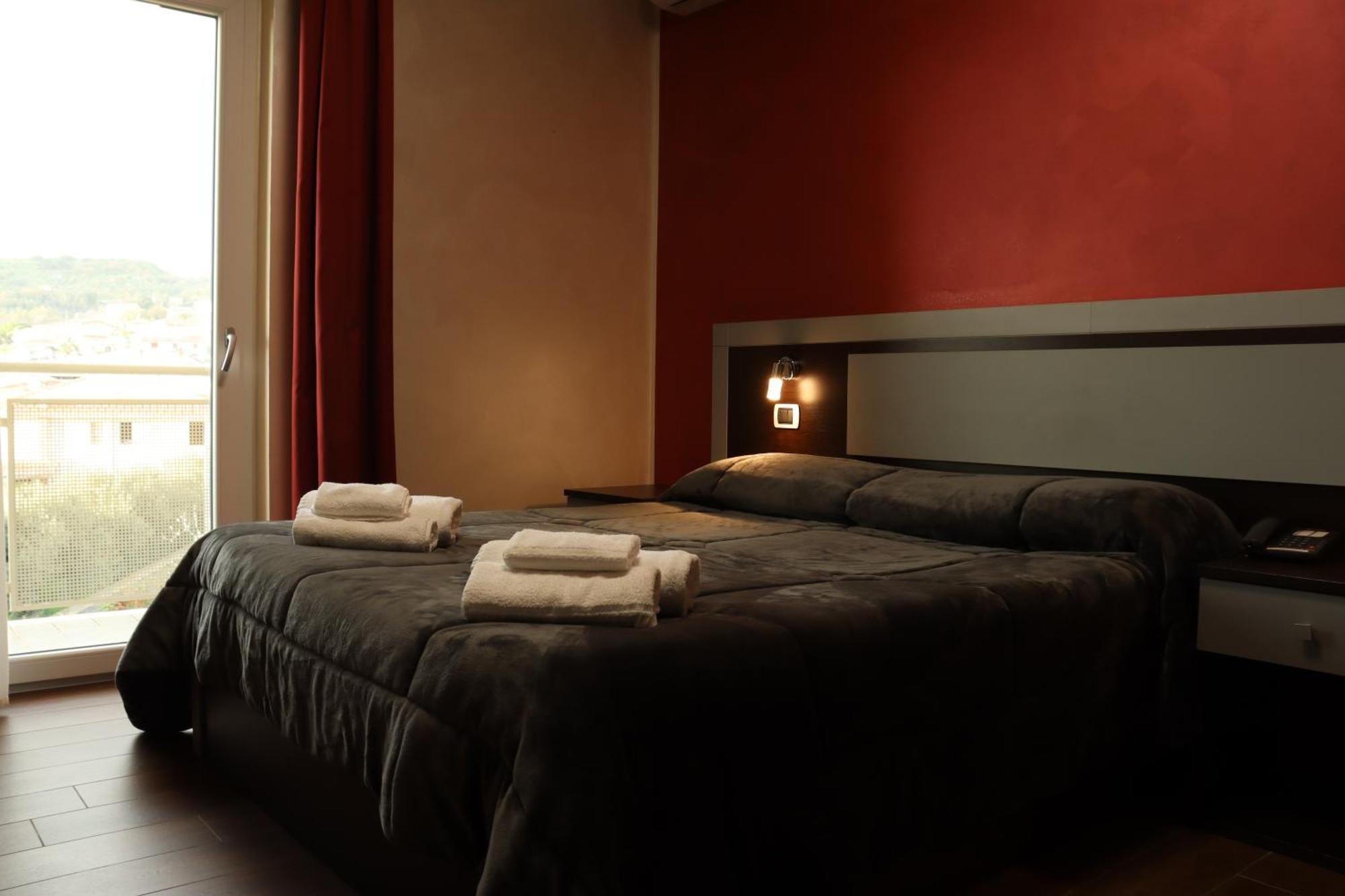 Hotel Paradiso 팔레나 외부 사진